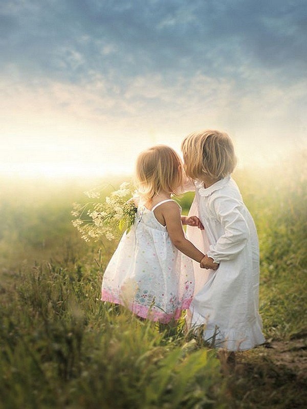 AMOUR ENFANTIN EST LE PLUS BEAU... 